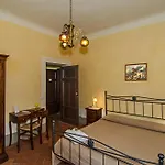 La Perla Hotel