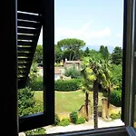 Hotel La Perla 2*