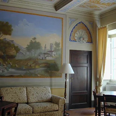 מלון La Perla 2*