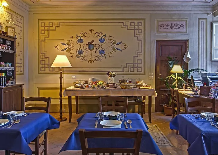 La Perla Hotel